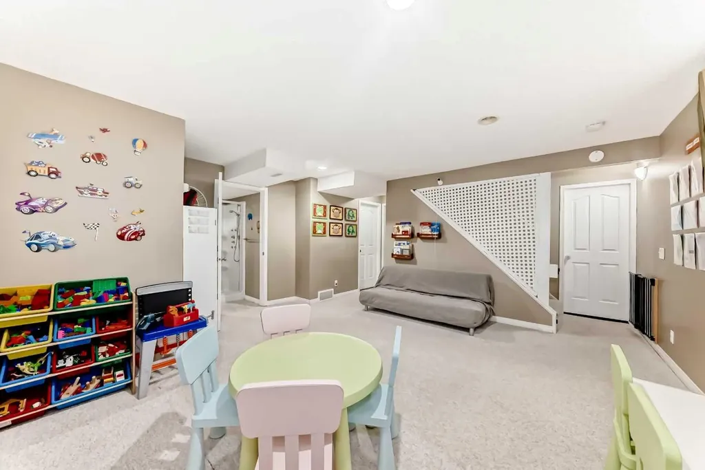 92 Covehaven Road NE Calgary AB T3K 5W6