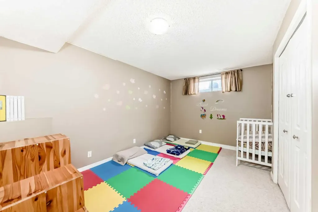 92 Covehaven Road NE Calgary AB T3K 5W6
