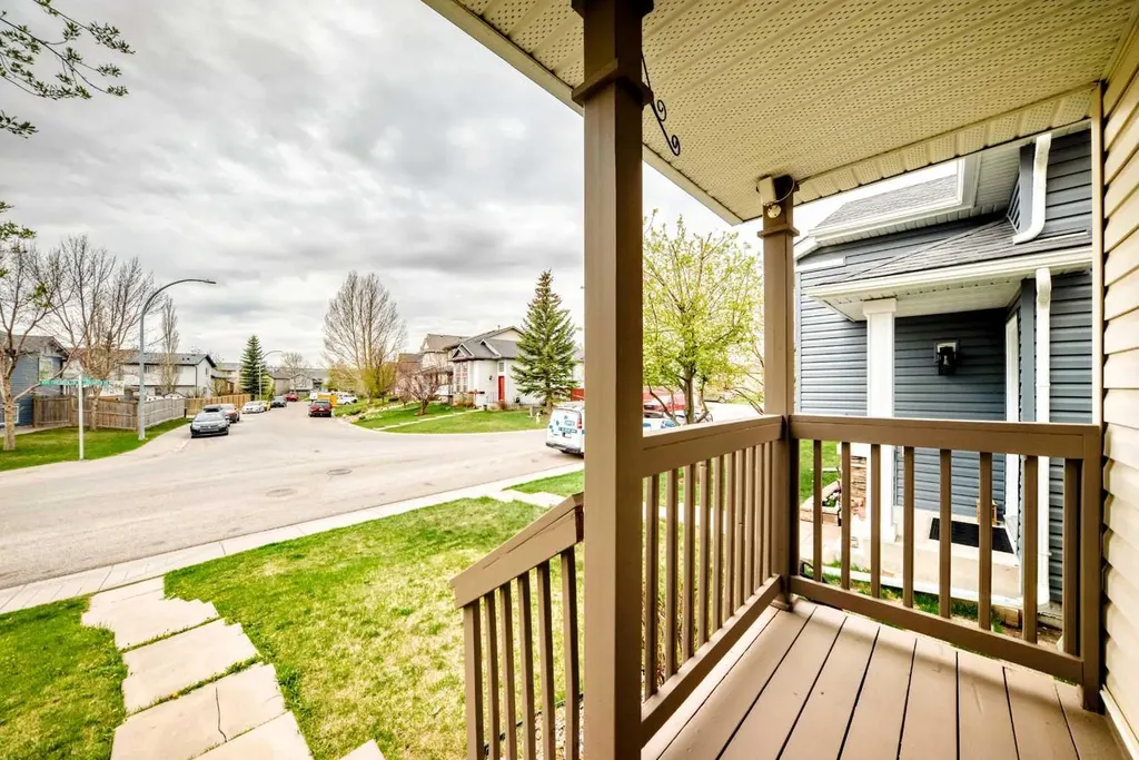 92 Covehaven Road NE Calgary AB T3K 5W6