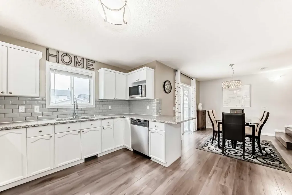 92 Covehaven Road NE Calgary AB T3K 5W6
