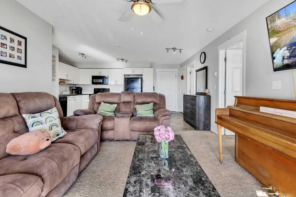 804 Copperpond Boulevard SE Calgary AB T2Z 4R2