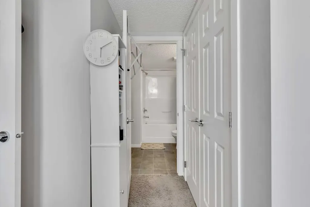 804 Copperpond Boulevard SE Calgary AB T2Z 4R2