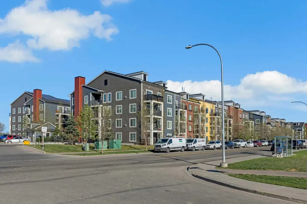 804 Copperpond Boulevard SE Calgary AB T2Z 4R2