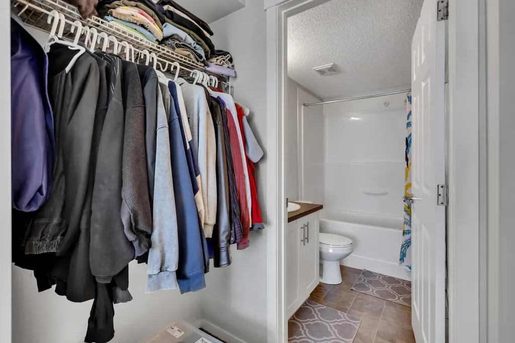 804 Copperpond Boulevard SE Calgary AB T2Z 4R2