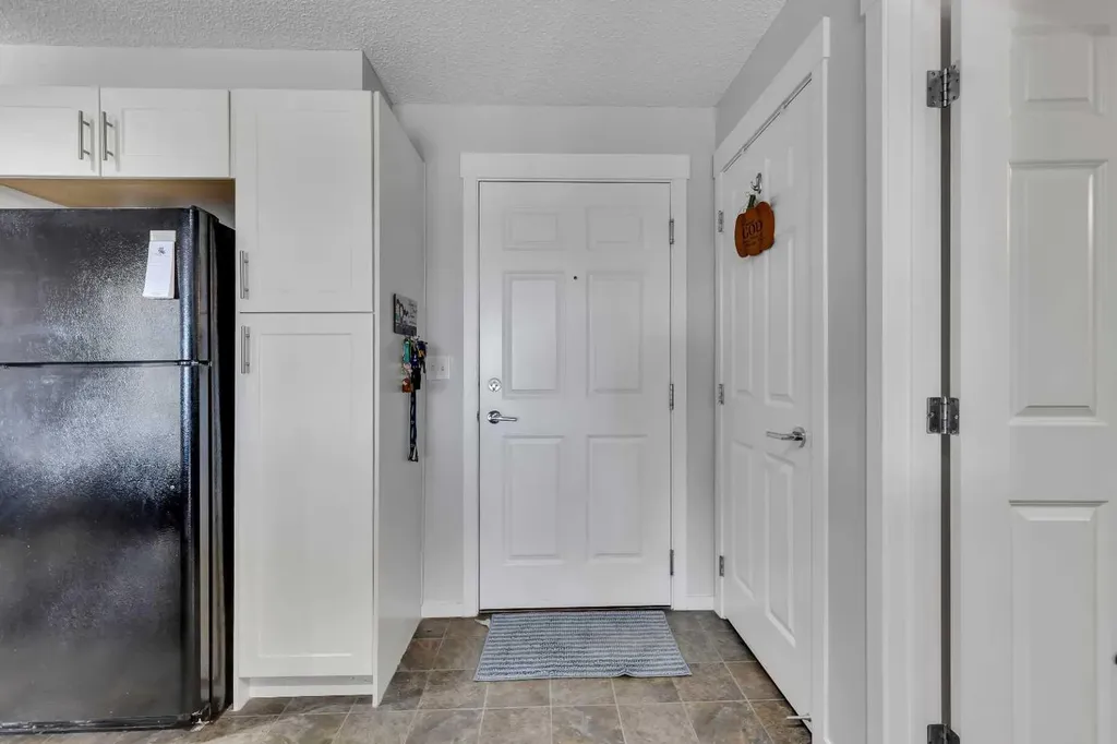 804 Copperpond Boulevard SE Calgary AB T2Z 4R2