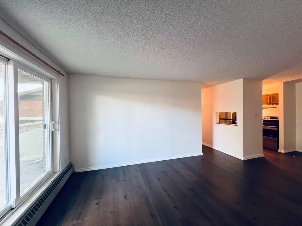 550 Westwood Drive SW Calgary AB T3E 3V6