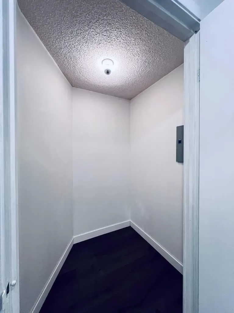 550 Westwood Drive SW Calgary AB T3E 3V6