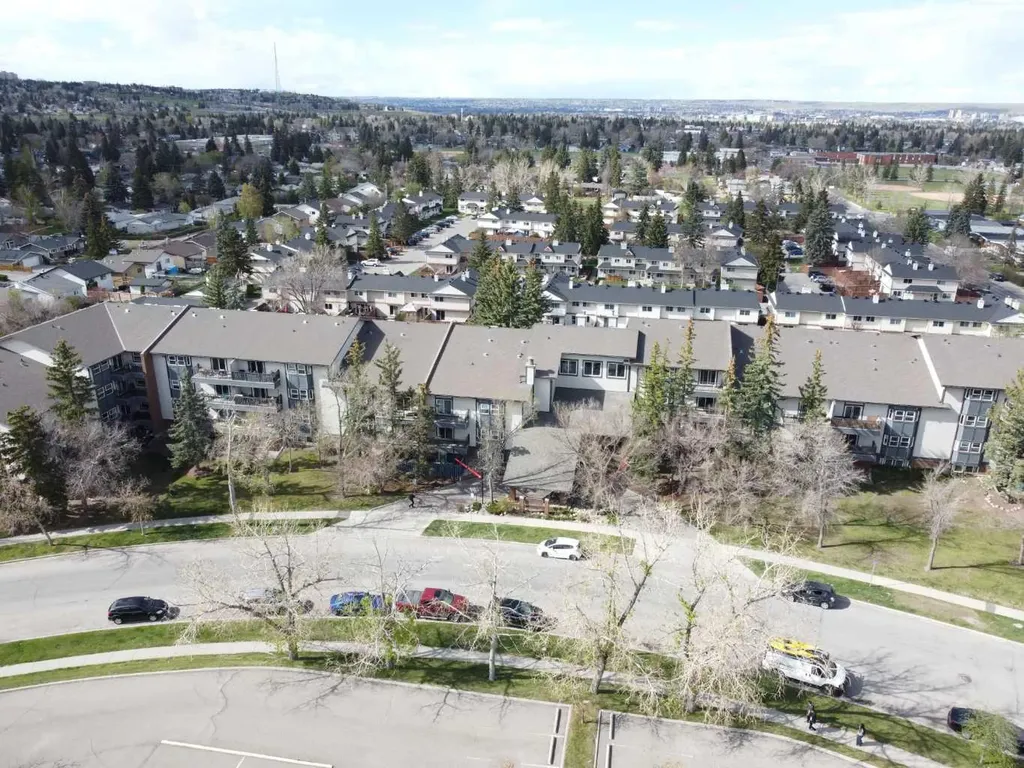 550 Westwood Drive SW Calgary AB T3E 3V6