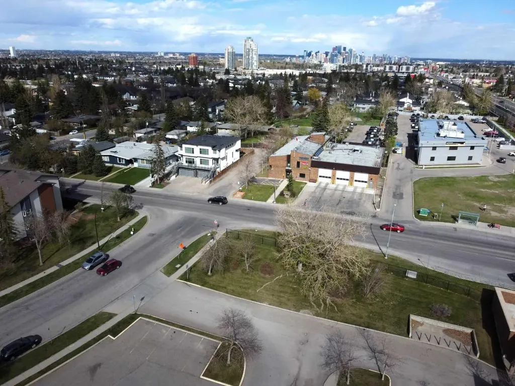 550 Westwood Drive SW Calgary AB T3E 3V6
