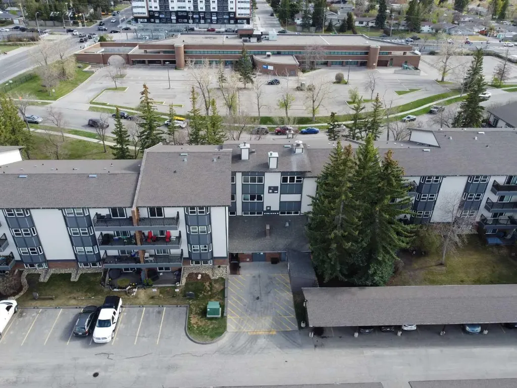 550 Westwood Drive SW Calgary AB T3E 3V6