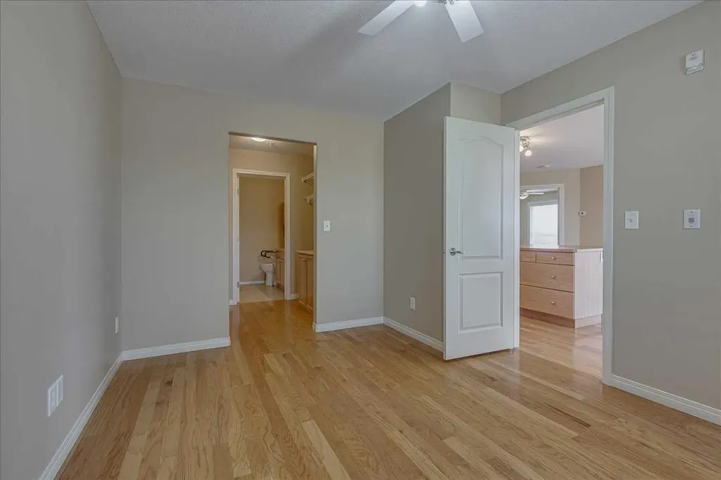 4425 Heritage Way Lacombe AB T4L 2P4