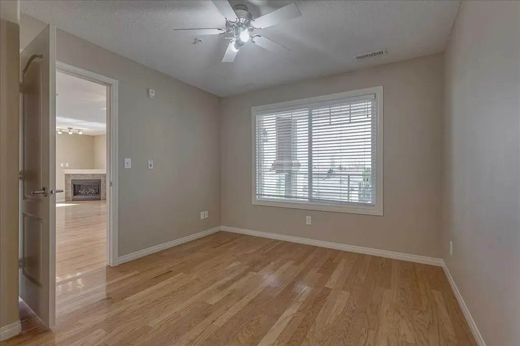 4425 Heritage Way Lacombe AB T4L 2P4