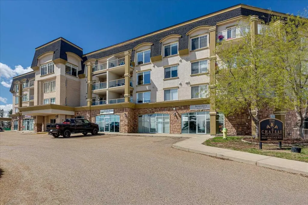 4425 Heritage Way Lacombe AB T4L 2P4