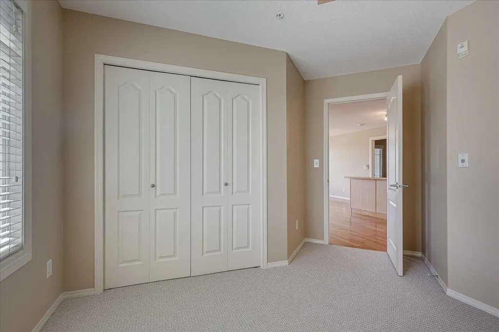 4425 Heritage Way Lacombe AB T4L 2P4
