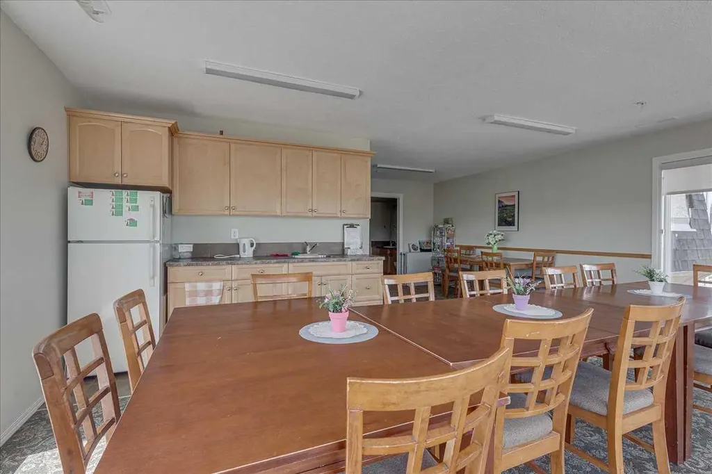 4425 Heritage Way Lacombe AB T4L 2P4