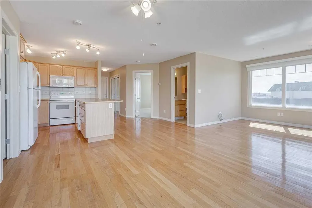 4425 Heritage Way Lacombe AB T4L 2P4