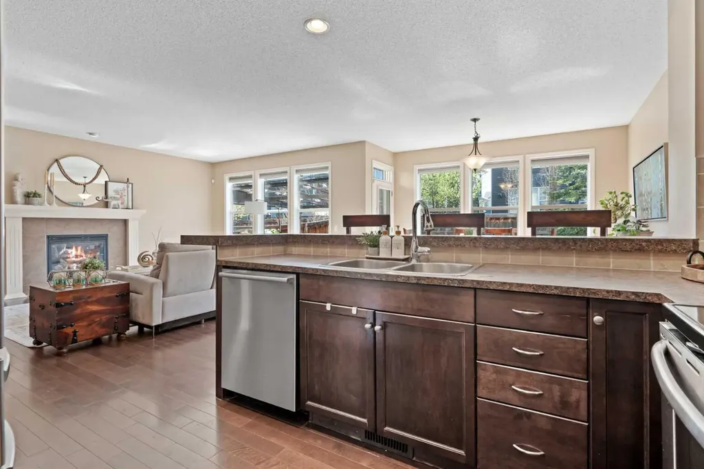58 Auburn Glen Circle SE Calgary AB T3M 0K8