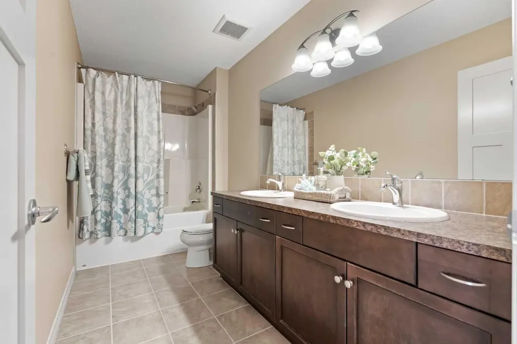 58 Auburn Glen Circle SE Calgary AB T3M 0K8