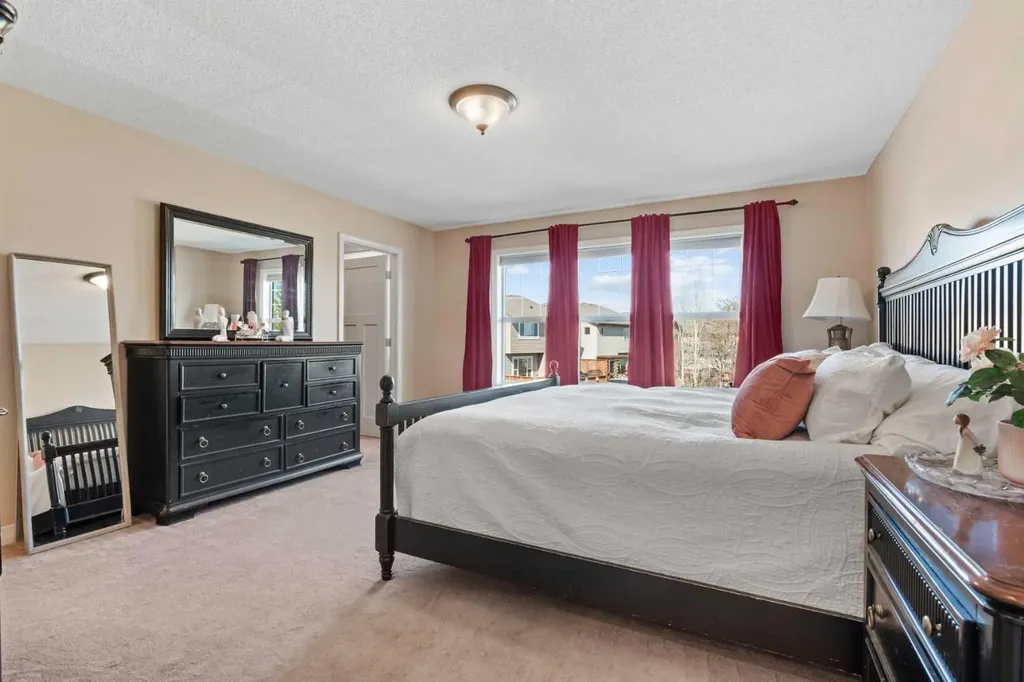 58 Auburn Glen Circle SE Calgary AB T3M 0K8