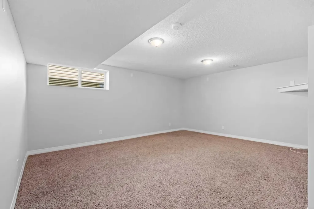 58 Auburn Glen Circle SE Calgary AB T3M 0K8