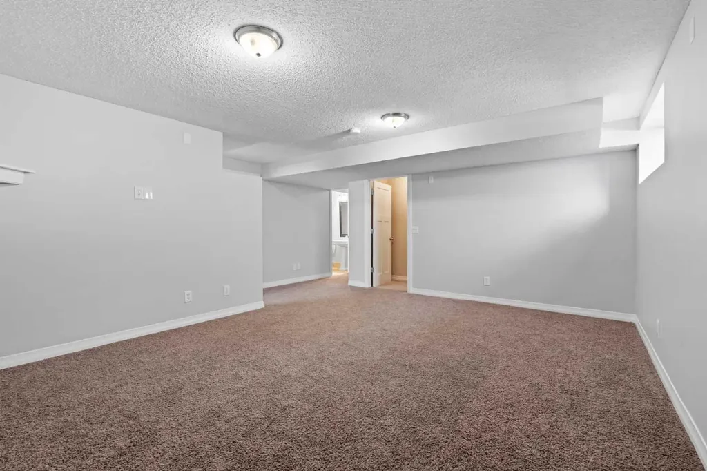 58 Auburn Glen Circle SE Calgary AB T3M 0K8