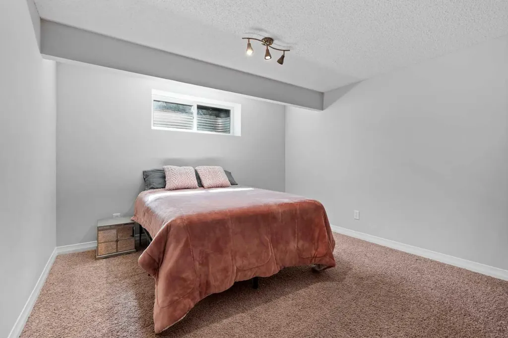 58 Auburn Glen Circle SE Calgary AB T3M 0K8