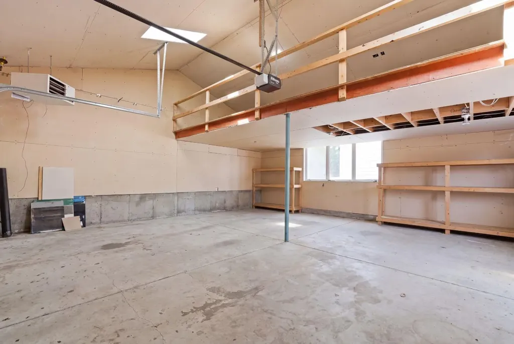 1703 110 Avenue SW Calgary AB T2W 0E4