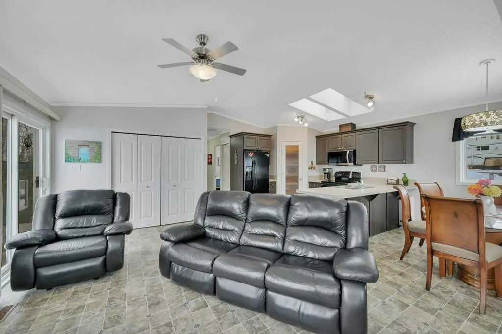 25054 Pine Lake Road S Rural Red Deer County AB T0M1R0
