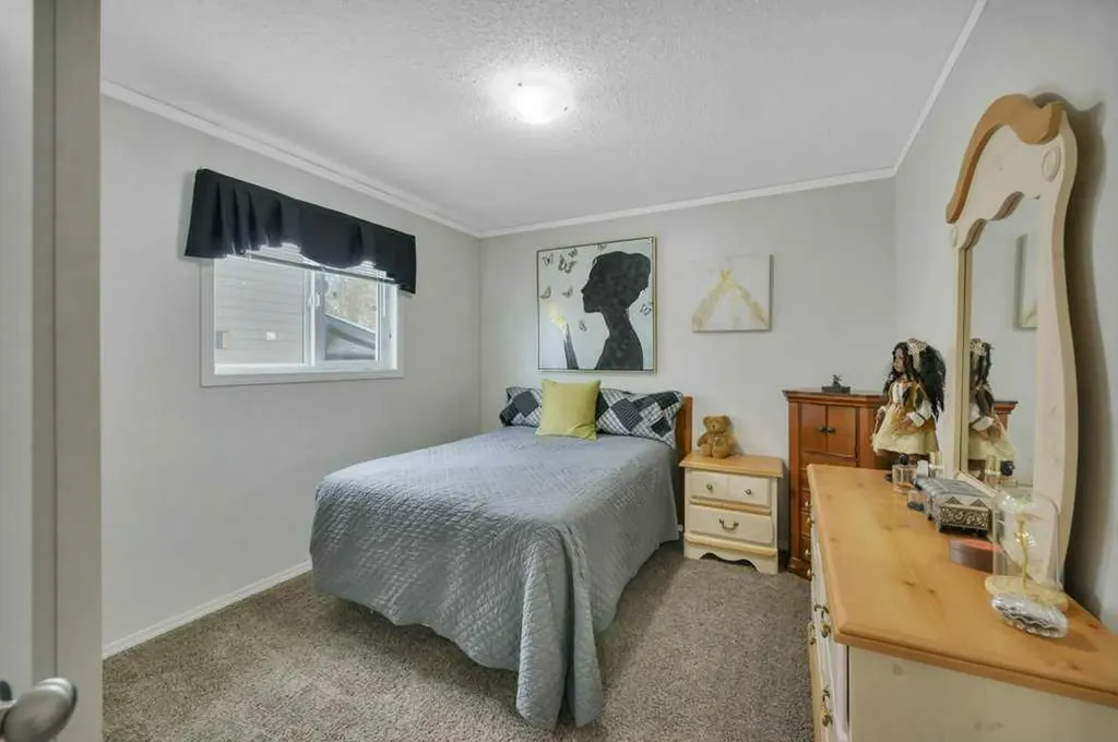 25054 Pine Lake Road S Rural Red Deer County AB T0M1R0