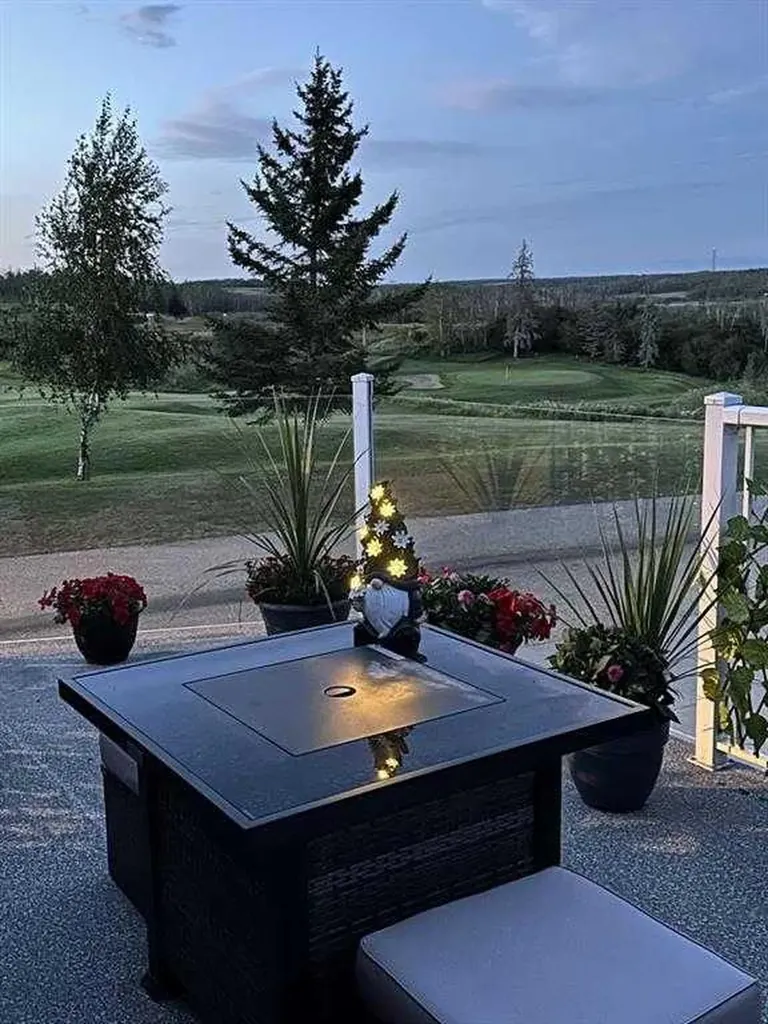 25054 Pine Lake Road S Rural Red Deer County AB T0M1R0