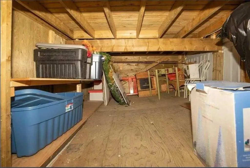 25054 Pine Lake Road S Rural Red Deer County AB T0M1R0