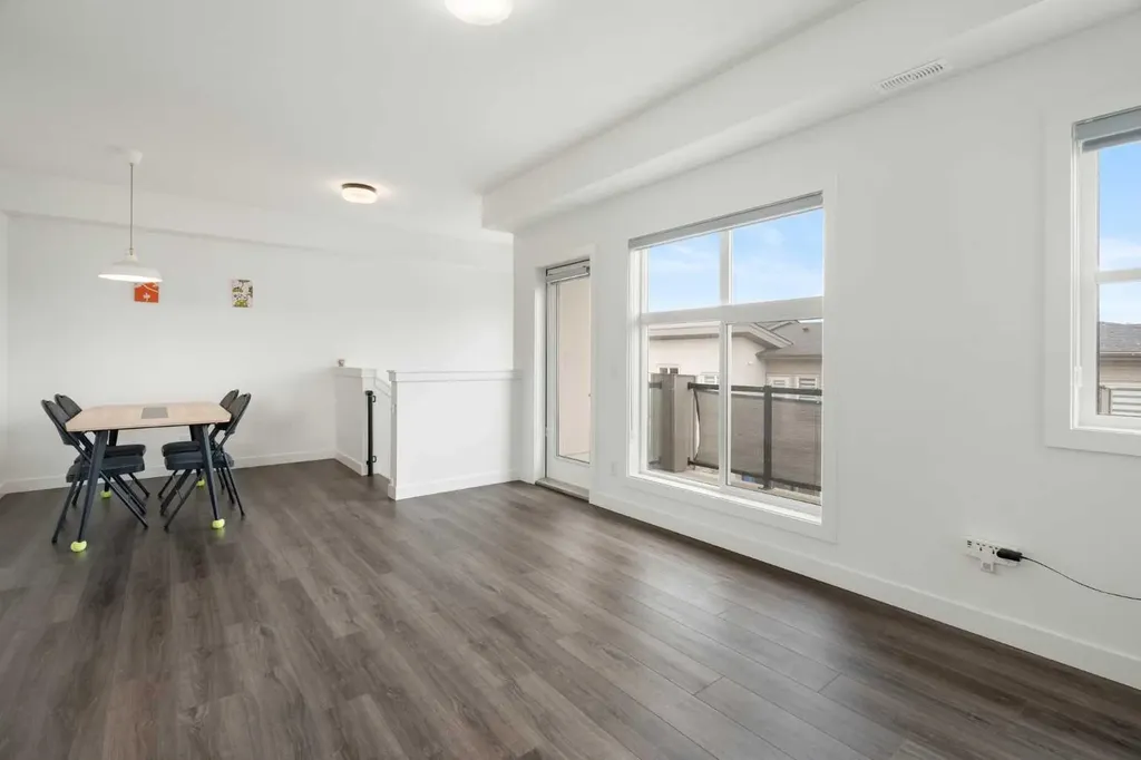 122 Spring Creek Common SW Calgary AB T3H 6E2
