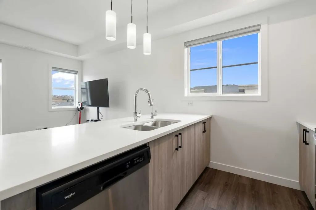 122 Spring Creek Common SW Calgary AB T3H 6E2
