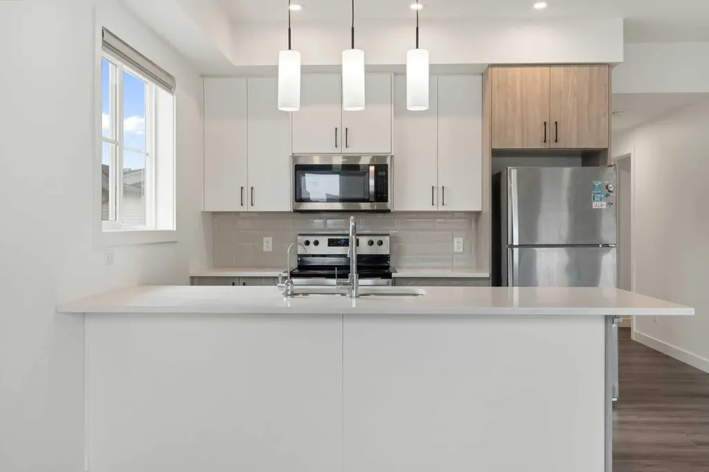 122 Spring Creek Common SW Calgary AB T3H 6E2