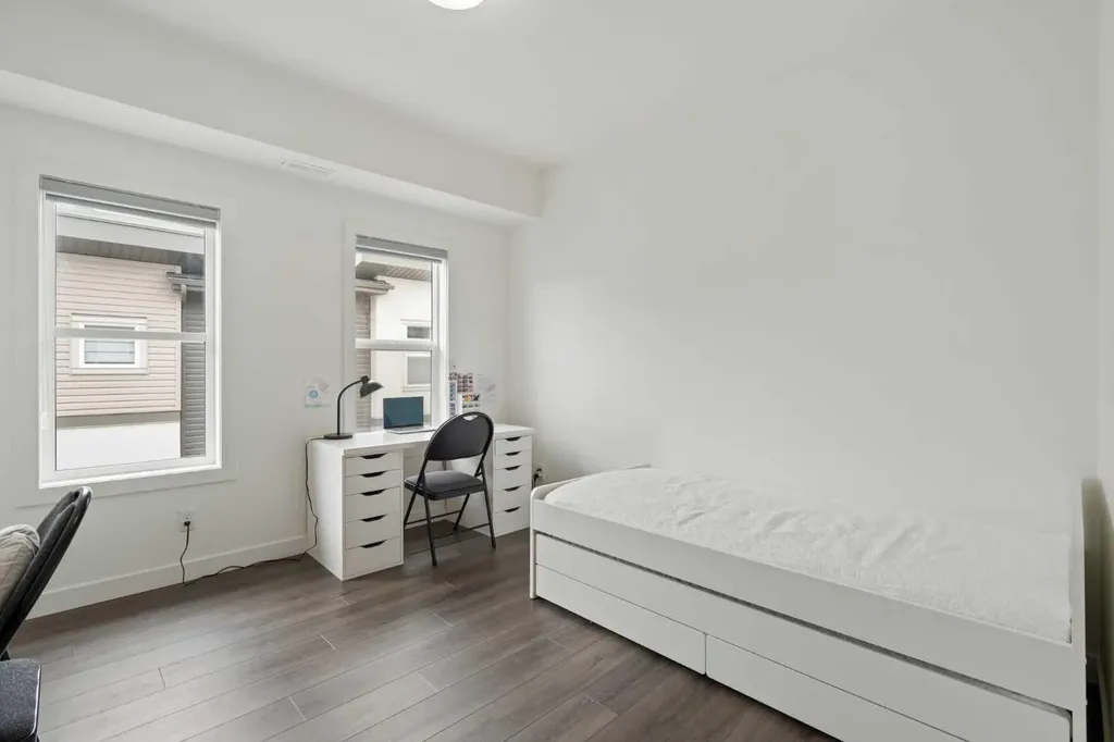 122 Spring Creek Common SW Calgary AB T3H 6E2