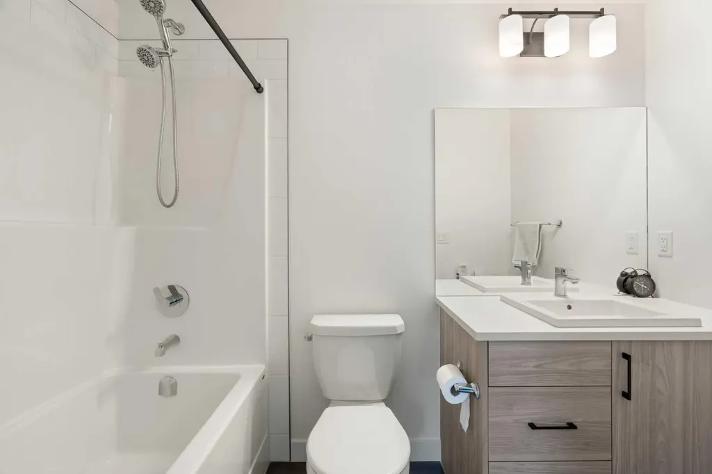 122 Spring Creek Common SW Calgary AB T3H 6E2