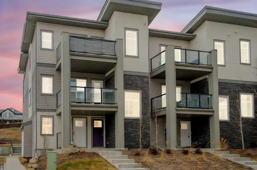 122 Spring Creek Common SW Calgary AB T3H 6E2