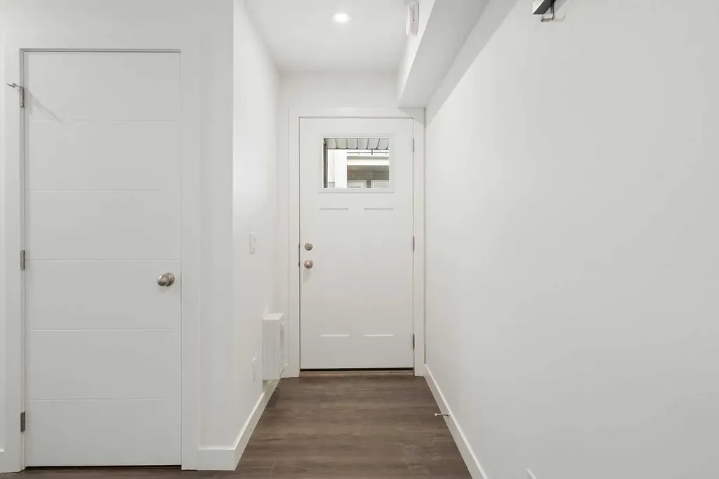122 Spring Creek Common SW Calgary AB T3H 6E2