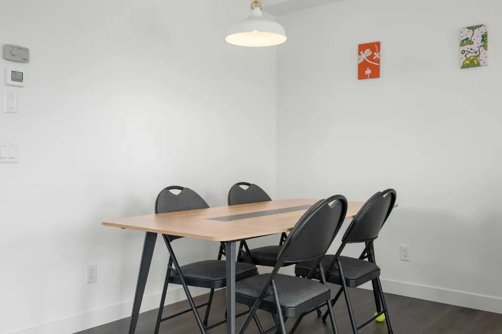122 Spring Creek Common SW Calgary AB T3H 6E2