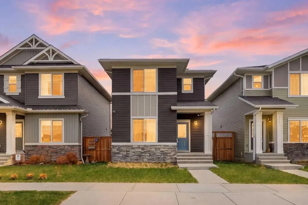 328 Bayview Street SW Airdrie AB T4B5G3