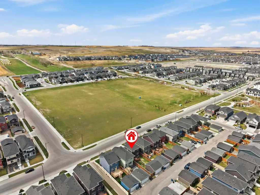 328 Bayview Street SW Airdrie AB T4B5G3