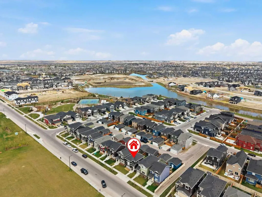 328 Bayview Street SW Airdrie AB T4B5G3