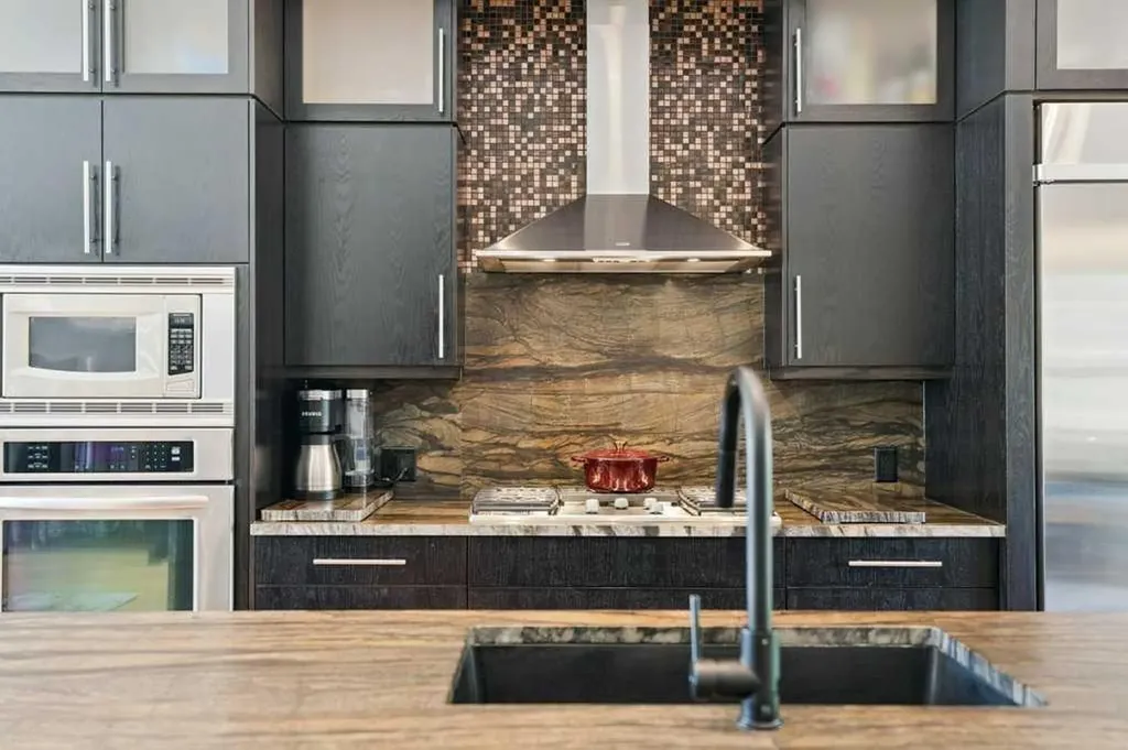 640 Willoughby Crescent SE Calgary AB T2J 2A1