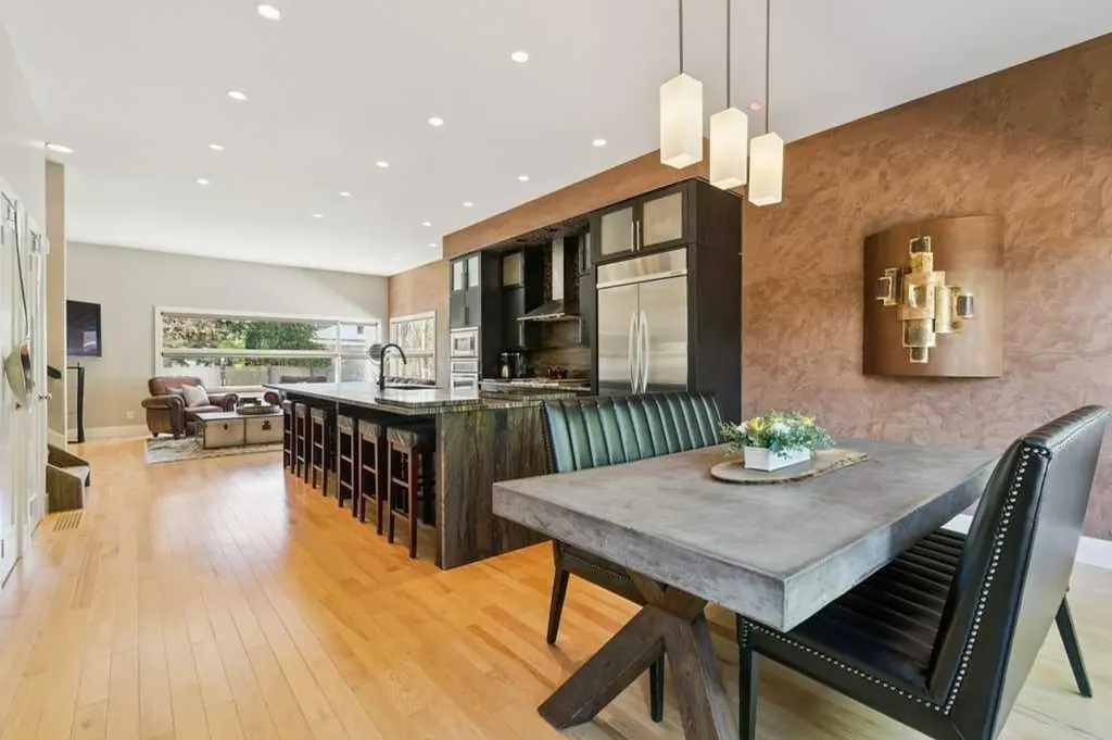 640 Willoughby Crescent SE Calgary AB T2J 2A1