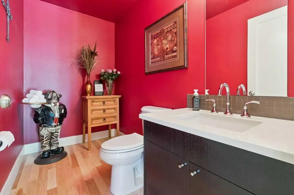 640 Willoughby Crescent SE Calgary AB T2J 2A1