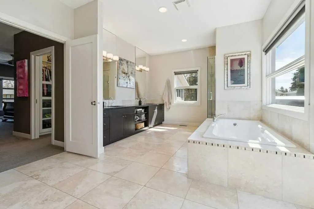 640 Willoughby Crescent SE Calgary AB T2J 2A1
