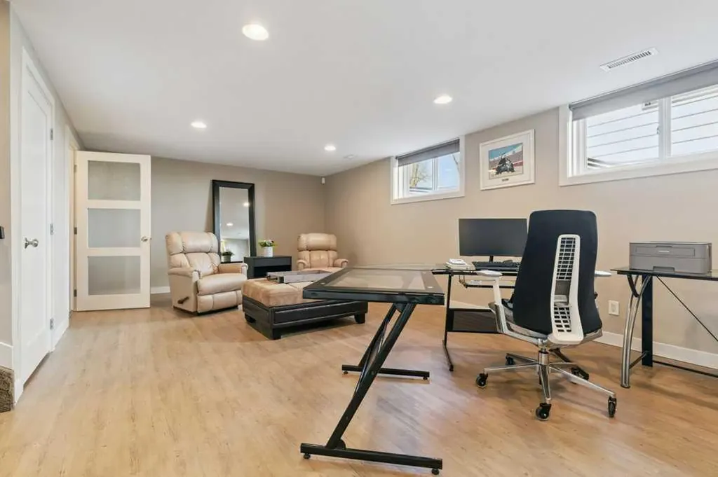 640 Willoughby Crescent SE Calgary AB T2J 2A1