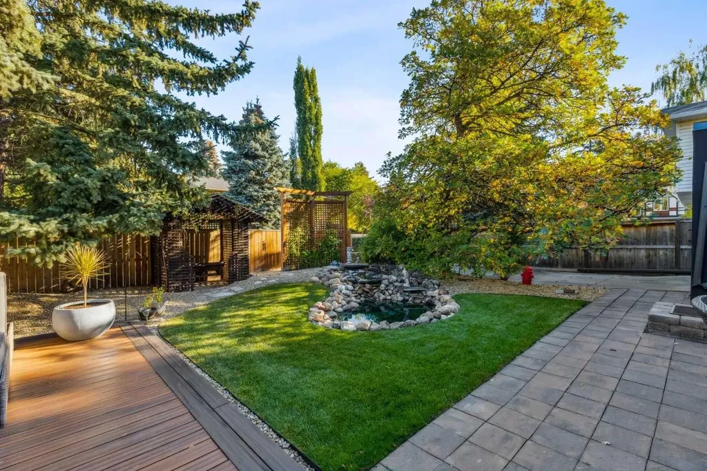 640 Willoughby Crescent SE Calgary AB T2J 2A1