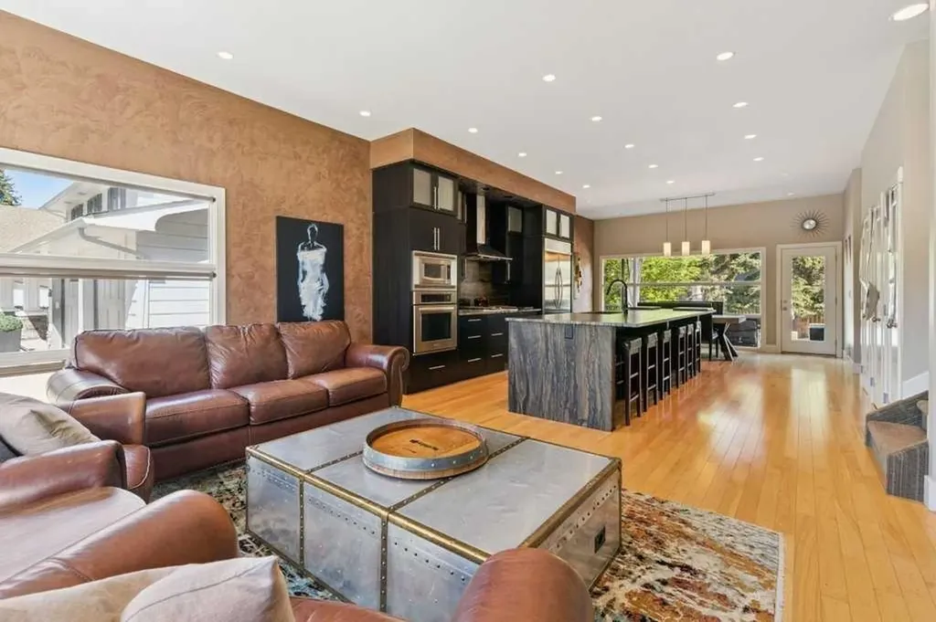 640 Willoughby Crescent SE Calgary AB T2J 2A1
