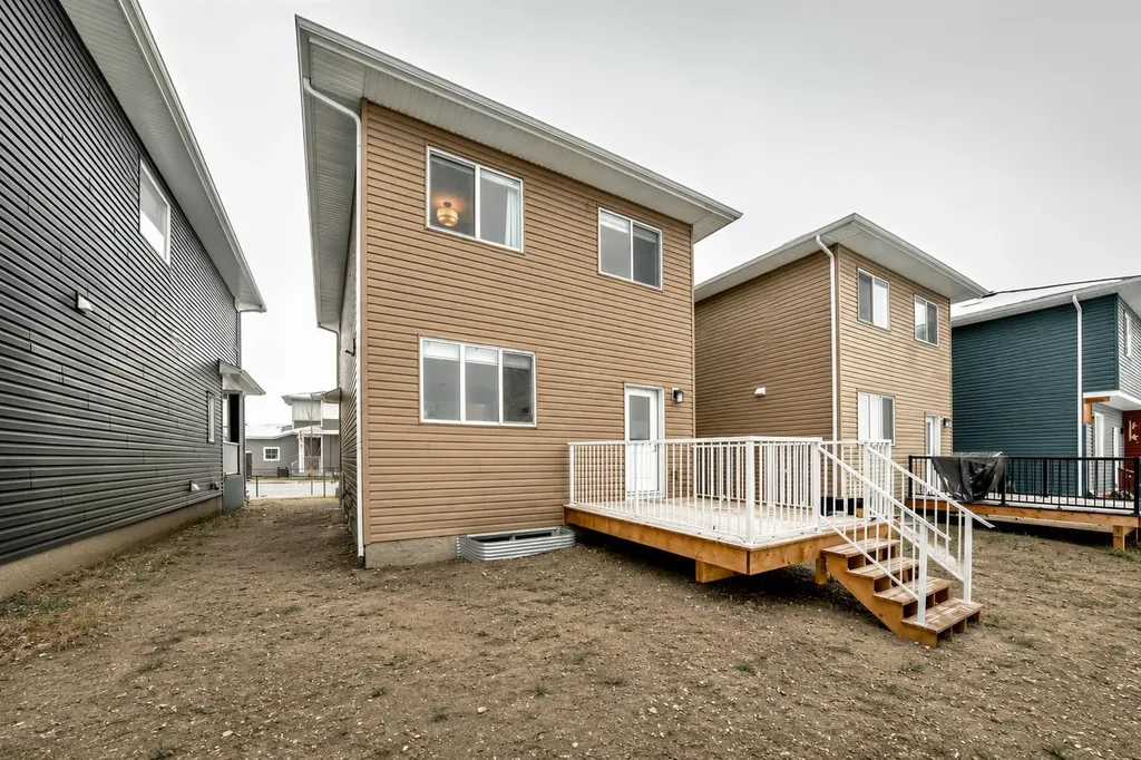 106 Dawson Harbour Grove Chestermere AB T1X 2S4